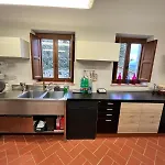 Borgo La Valle * Palazzo del Pero