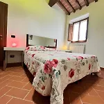 Borgo La Valle Séjour à la ferme Palazzo del Pero