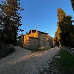 Borgo La Valle * Palazzo del Pero