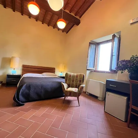Borgo La Valle Palazzo del Pero