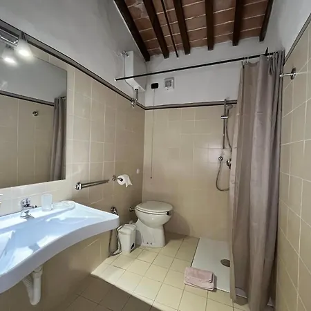Borgo La Valle Фермерский дом Palazzo del Pero