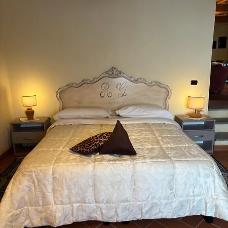 Borgo La Valle Фермерский дом *